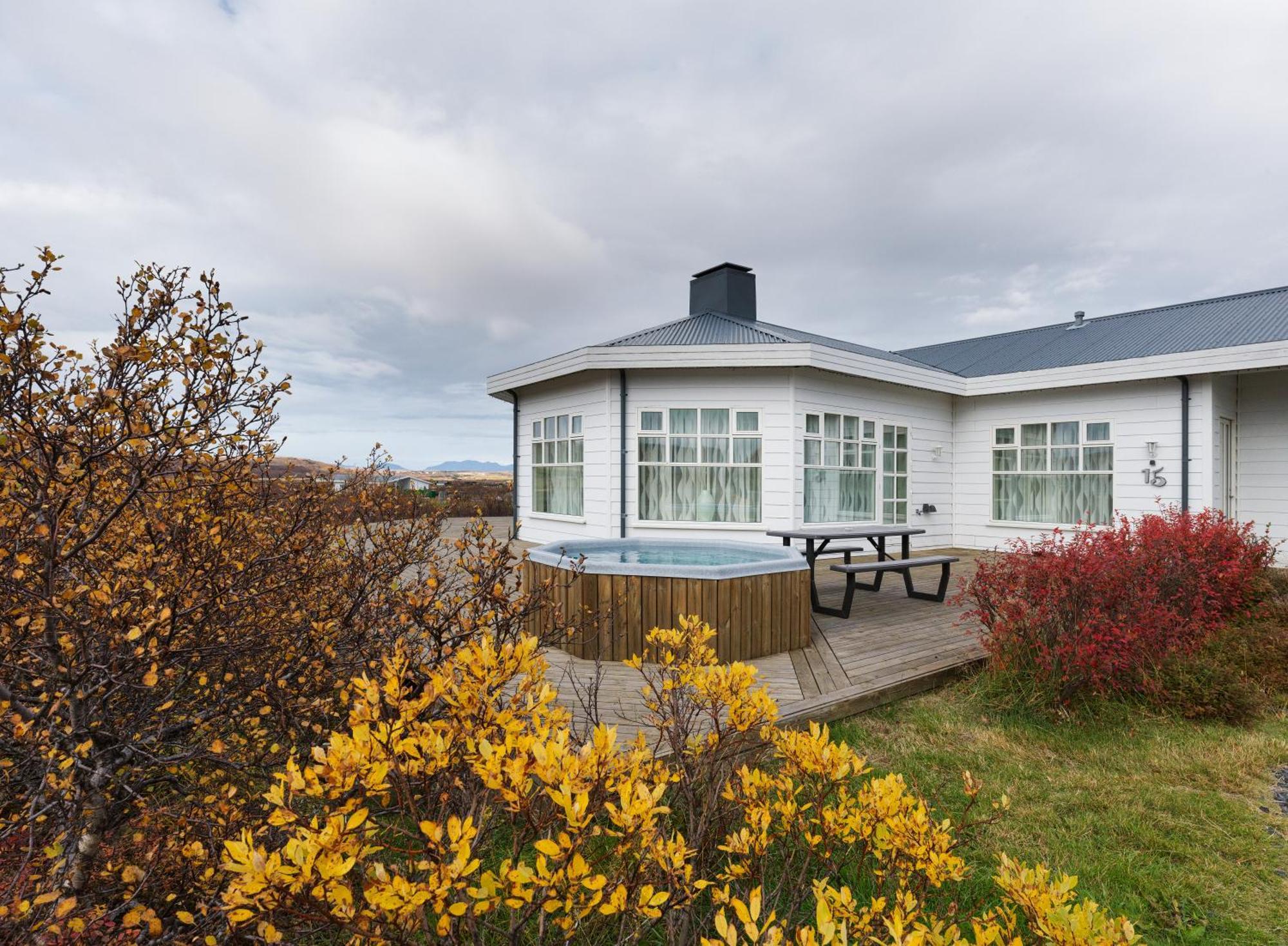 Hotel Grimsborgir By Keahotels Asborgir Bagian luar foto